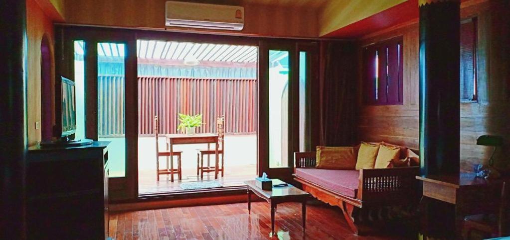 Bee Friend Boutique Guesthouse Chiang Mai Exterior photo